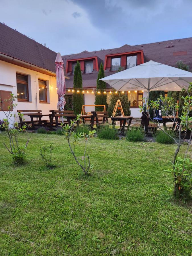 Hotel Autis Vysoké Tatry Exteriér fotografie